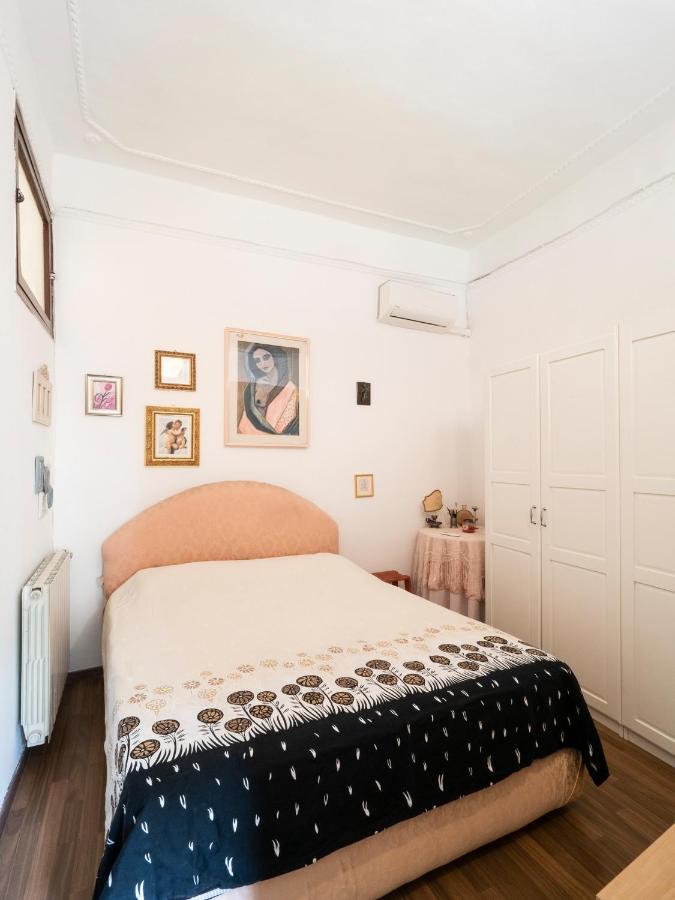 Central Apartment In Trastevere Рим Екстериор снимка